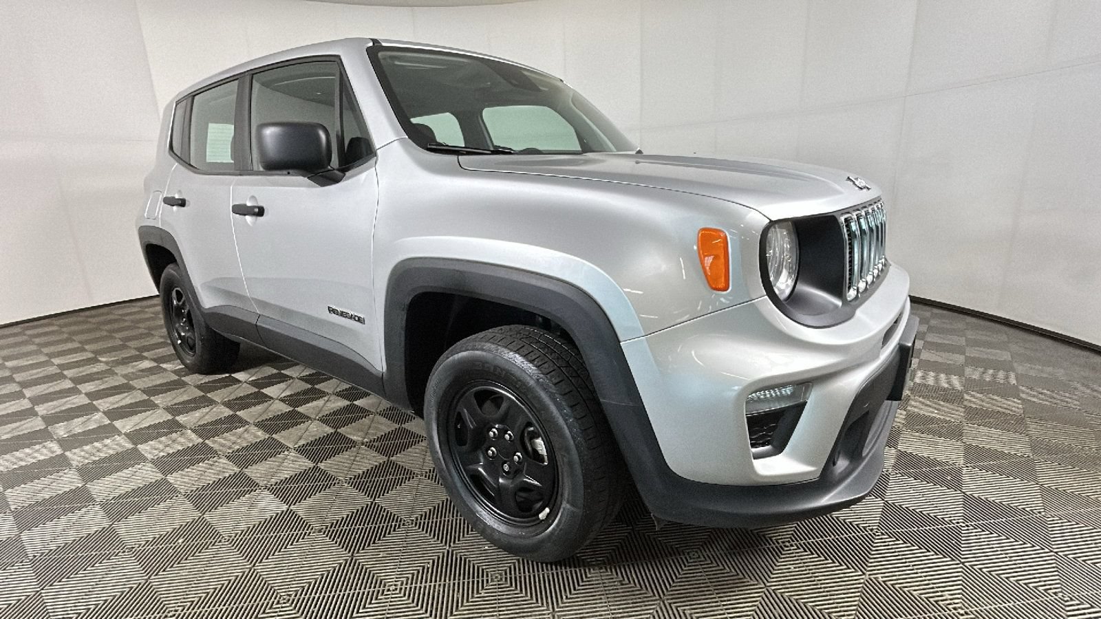 Used 2021 Jeep Renegade Sport AWD/4WD image 3