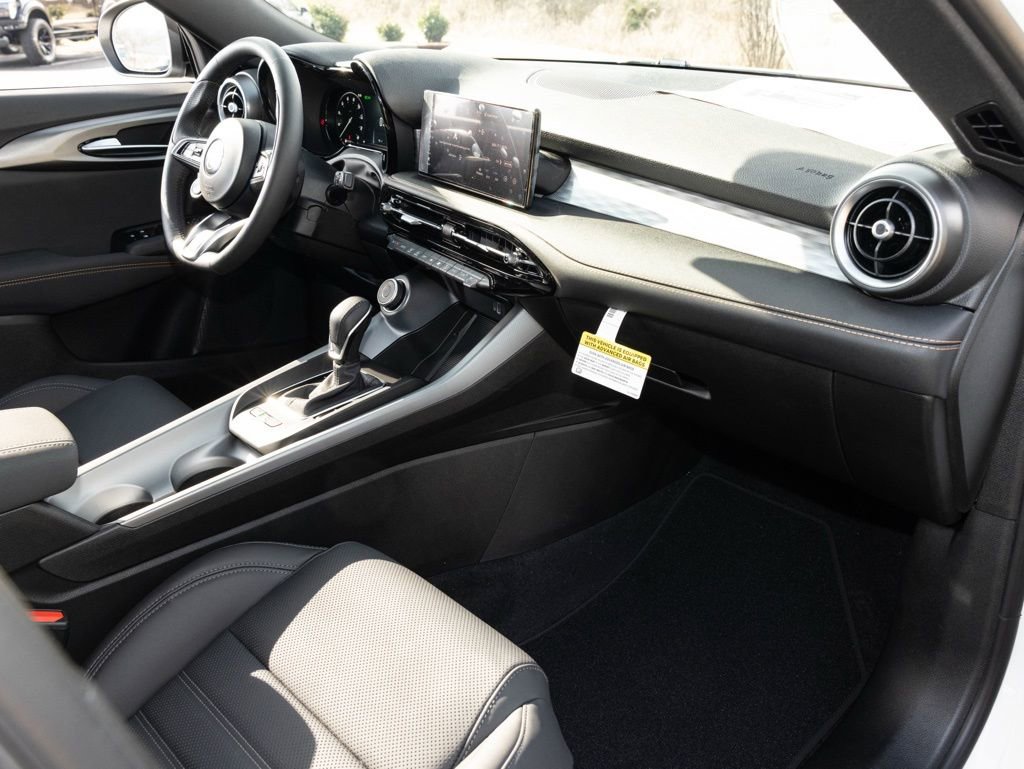 New 2026 Alfa Romeo Tonale w/ Black Premium Package image 59