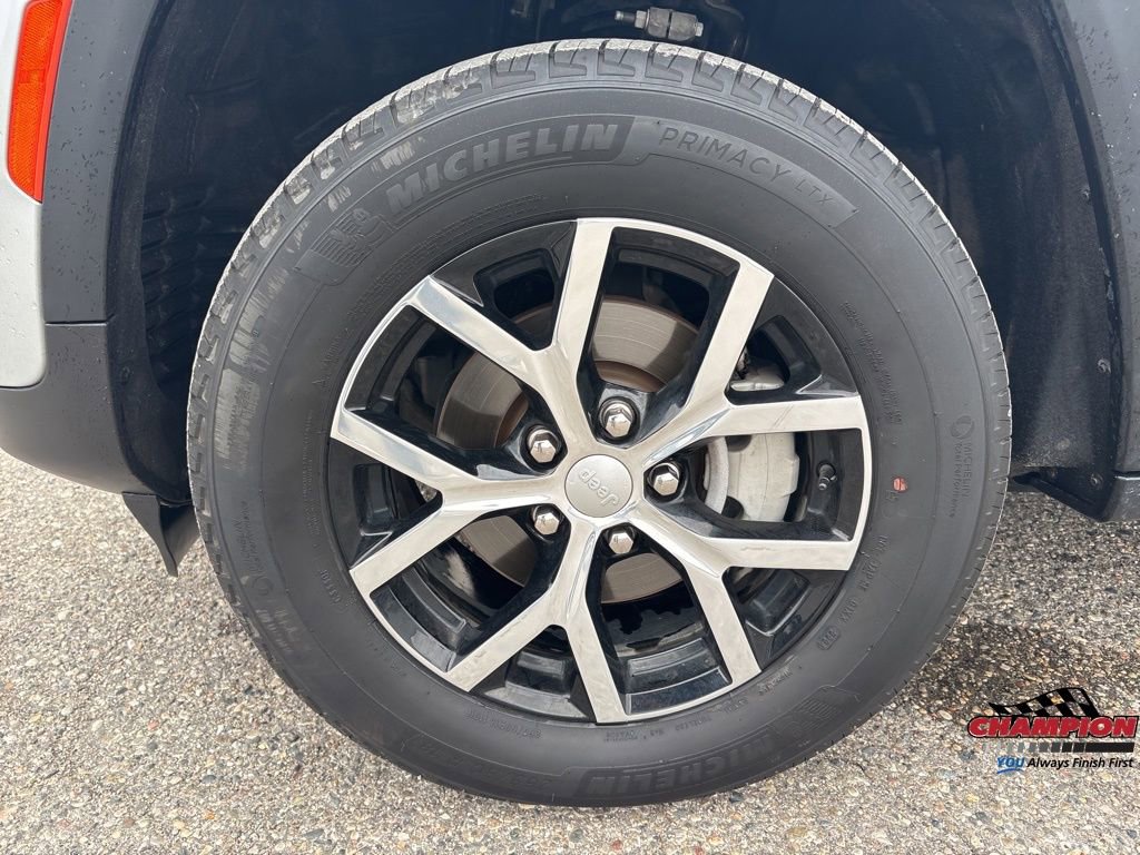 Used 2024 Jeep Grand Cherokee Limited image 11