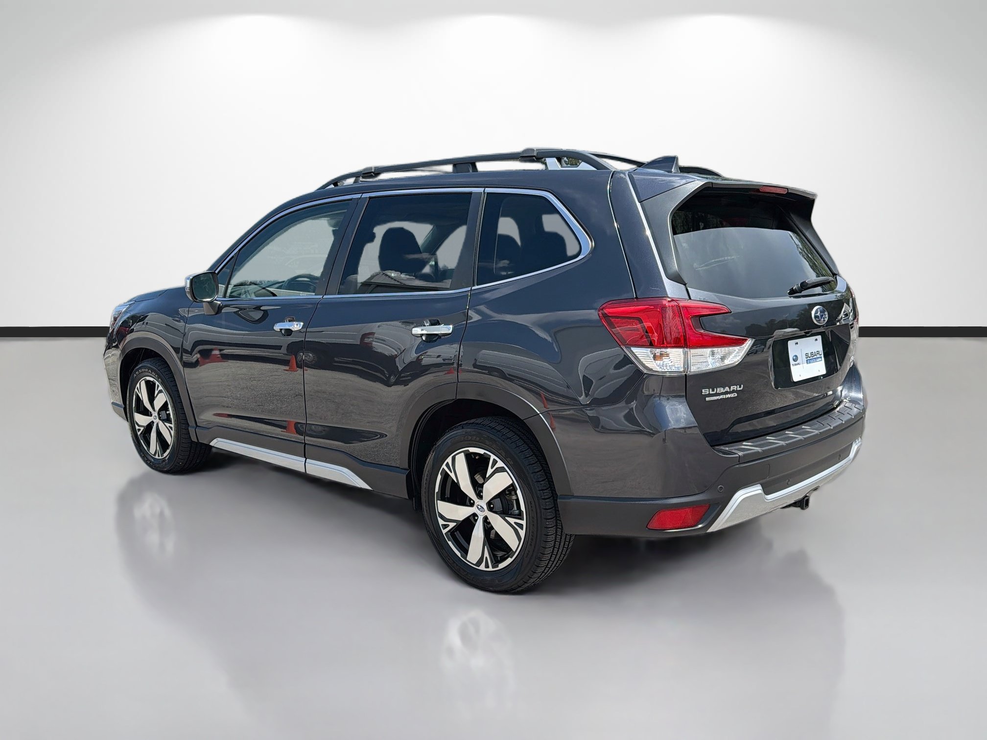 Used 2019 Subaru Forester Touring w/ Popular Package #3 AWD/4WD image 5
