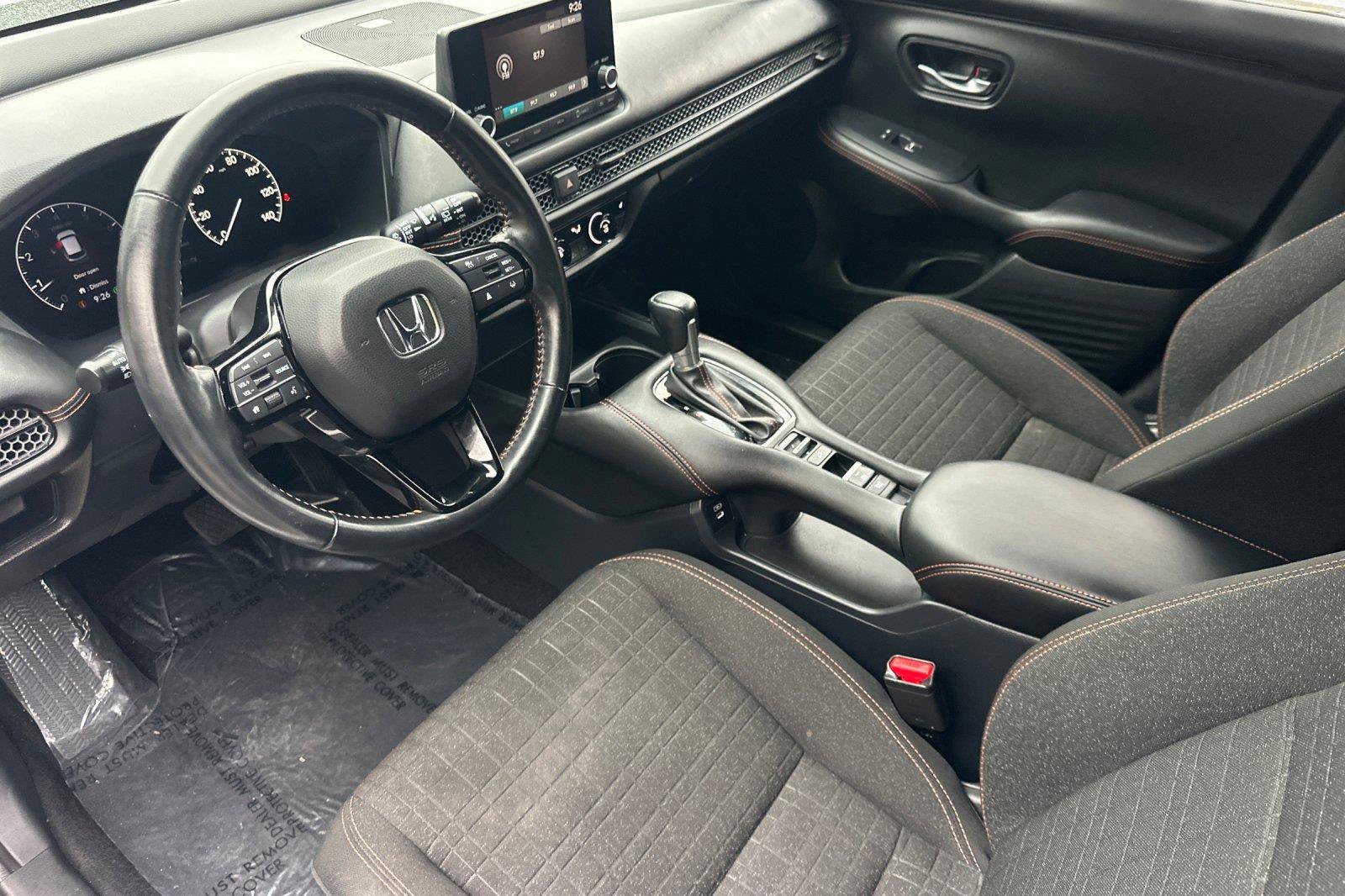 Certified 2025 Honda HR-V Sport image 4