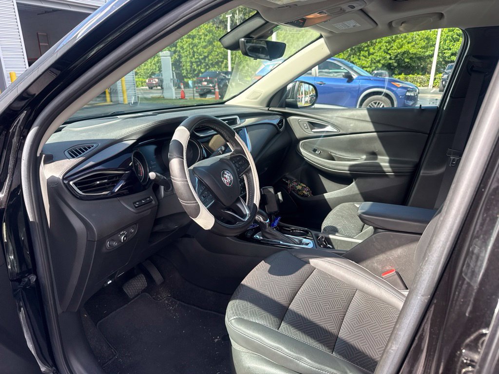 Used 2022 Buick Encore GX Essence w/ Advanced Technology Package FWD image 7