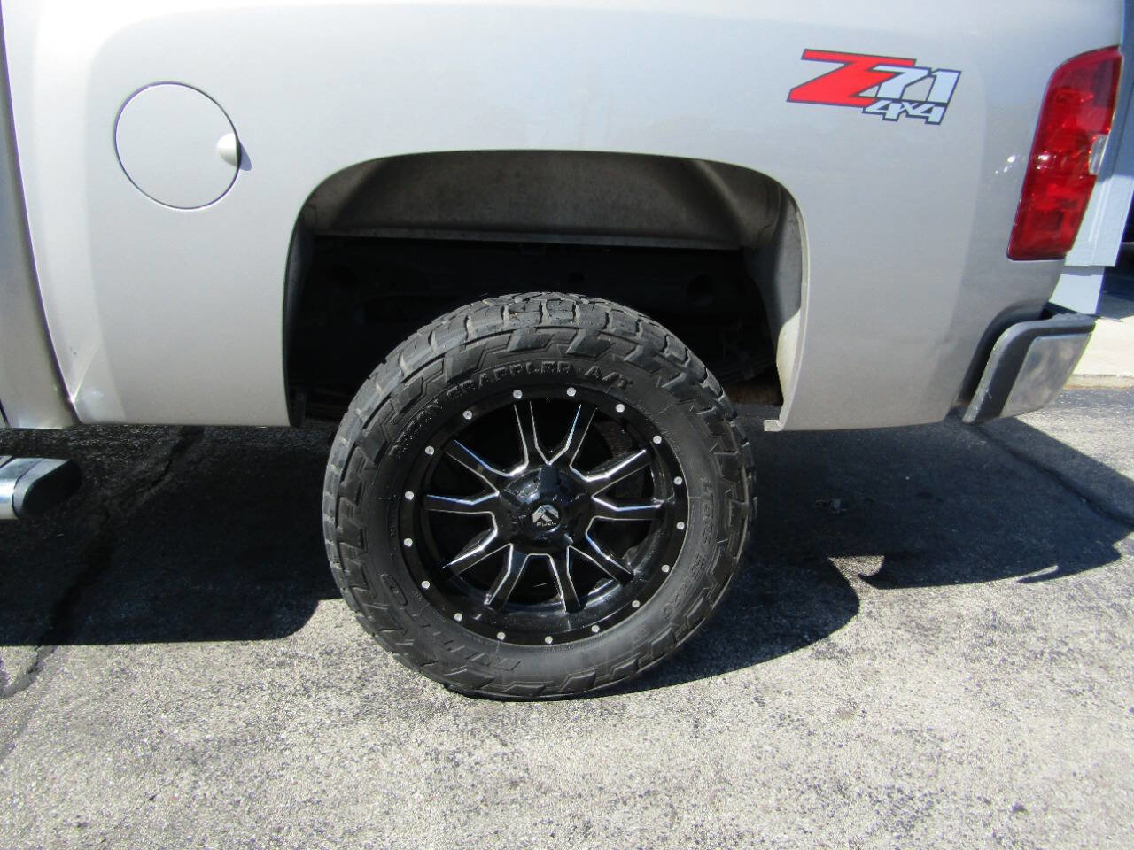 Used 2008 Chevrolet Silverado 1500 LTZ w/ Safety Package AWD/4WD image 3
