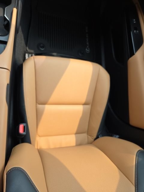 Used 2023 Lexus ES 350 w/ Premium Package FWD image 19