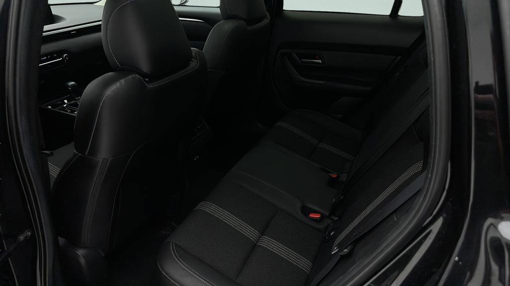 Used 2025 MAZDA CX-50 AWD 2.5 S w/ Premium Package image 9