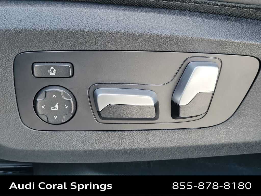 Used 2024 BMW X5 sDrive40i w/ Premium Package RWD image 16