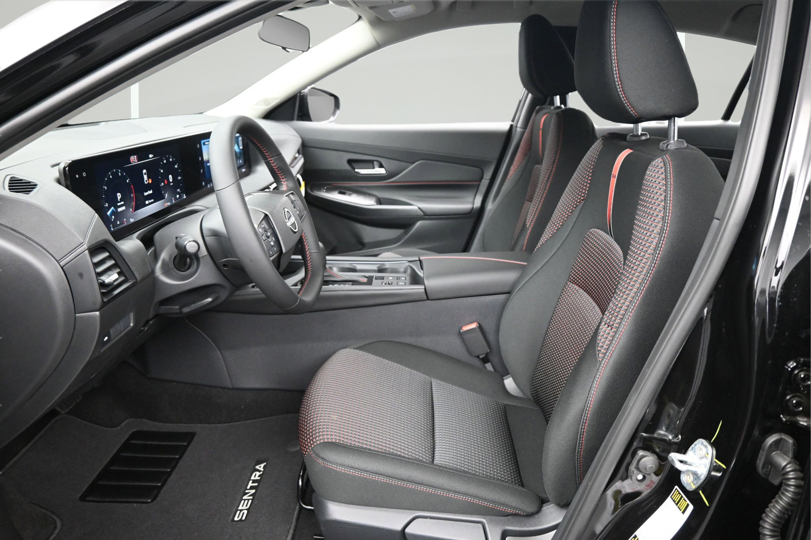 Used 2026 Nissan Sentra SR w/ Floor Mat Package FWD image 9