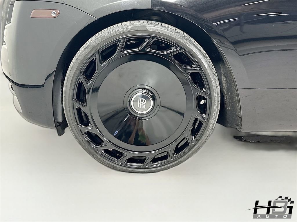 Used 2015 Rolls-Royce Wraith image 17