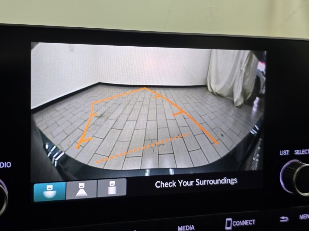 Used 2022 Honda Civic LX image 6