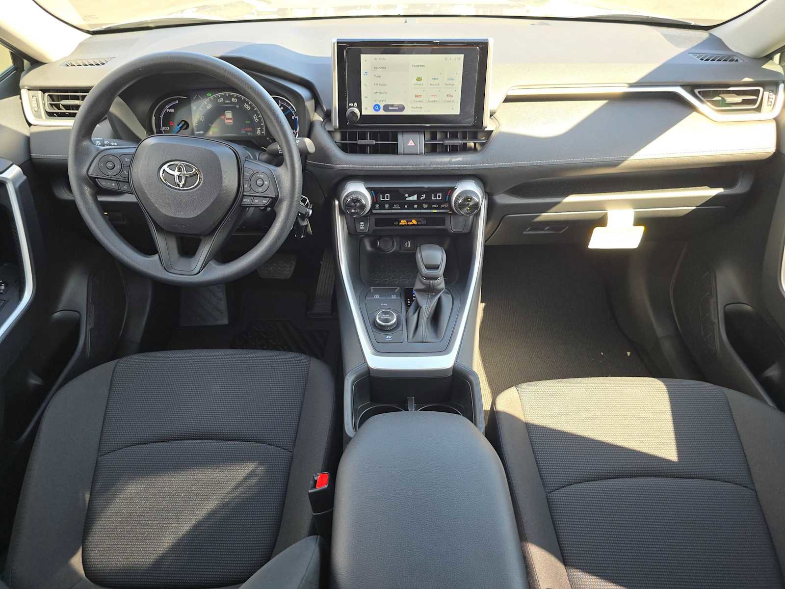 Certified 2025 Toyota RAV4 LE image 18