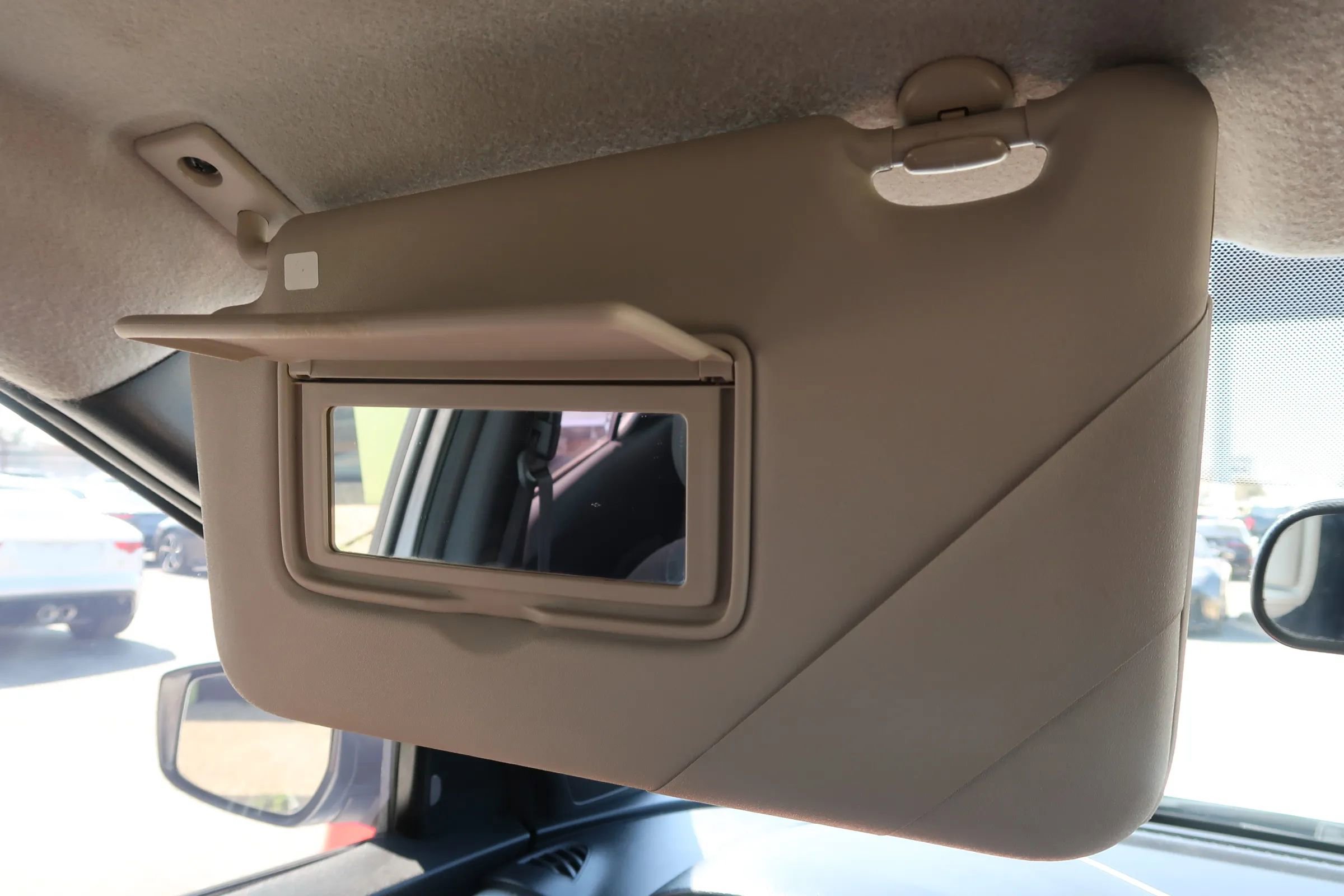 Used 2020 Nissan Kicks S FWD image 39