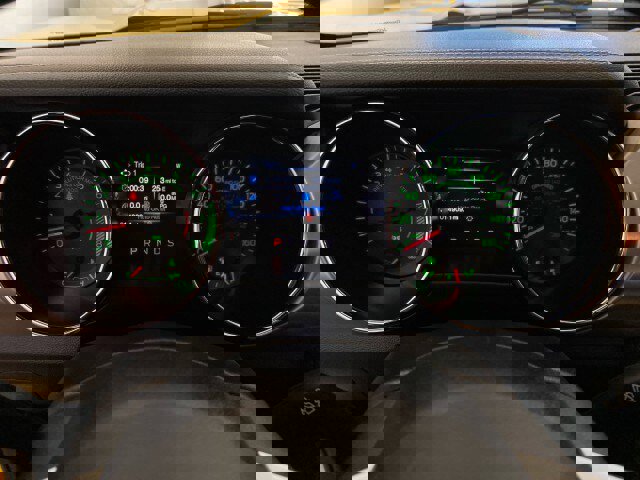 Used 2015 Ford Mustang GT Premium RWD image 17