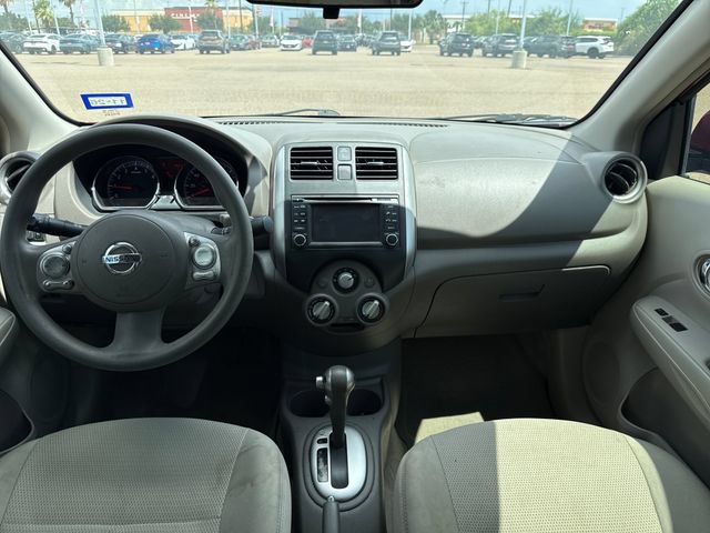 Used 2014 Nissan Versa w/ Tech Package FWD image 13