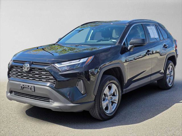 Used 2025 Toyota RAV4 LE AWD/4WD image 7