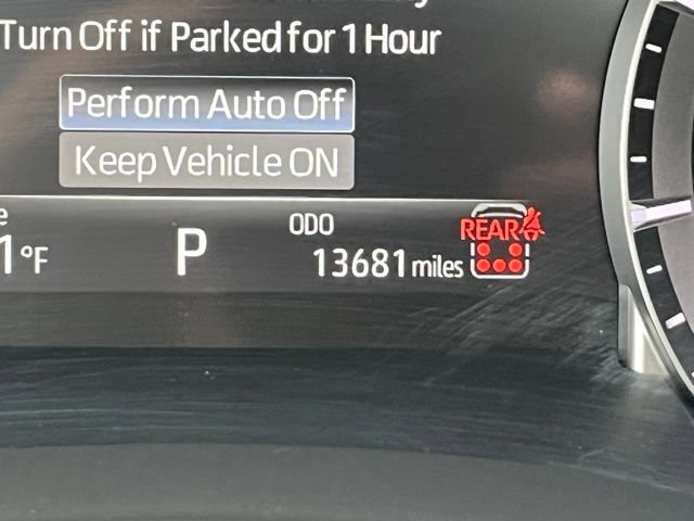Used 2025 Toyota Highlander XLE FWD image 17