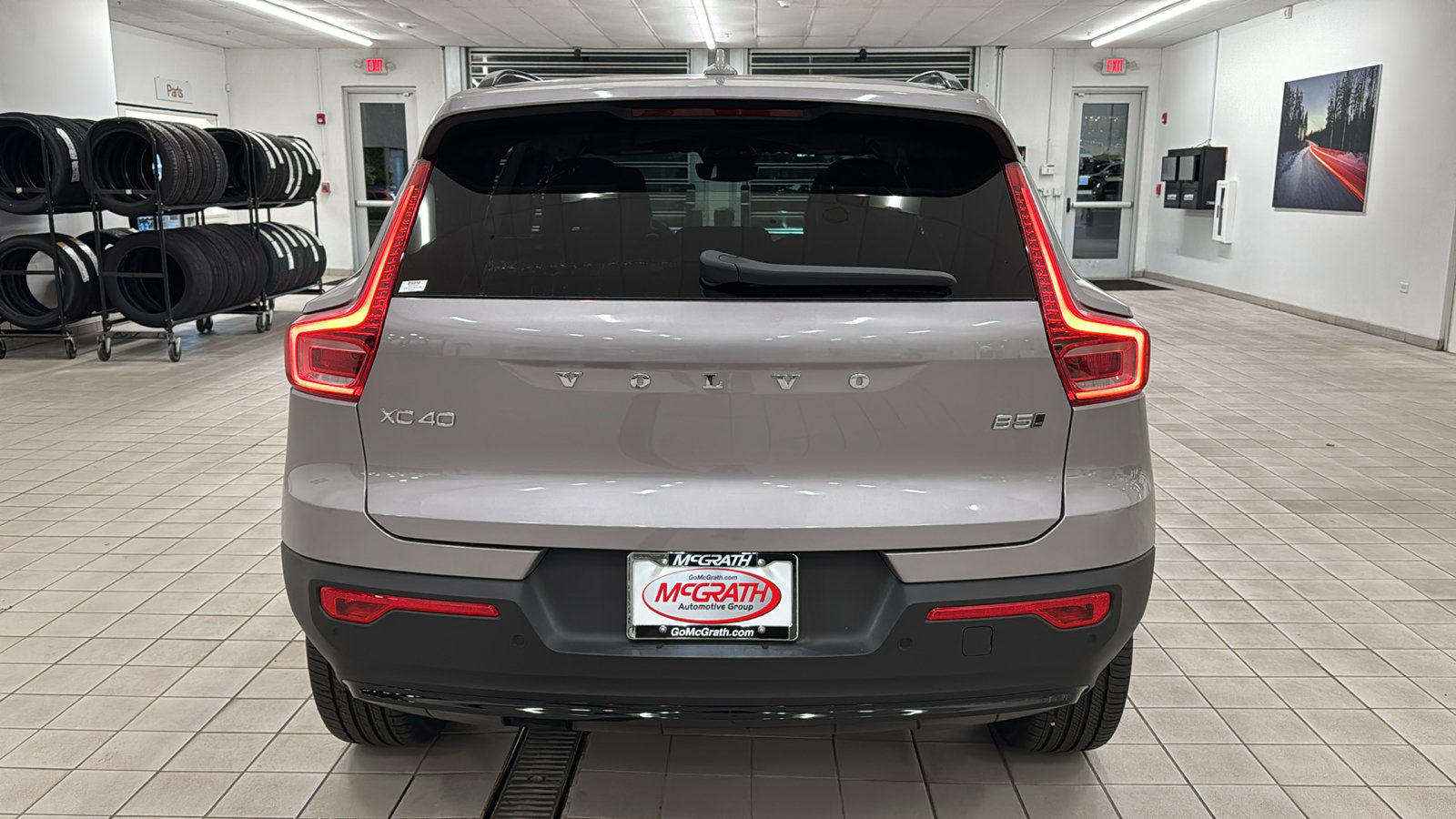 New 2026 Volvo XC40 B5 Plus w/ Protection Package Premier AWD/4WD image 6