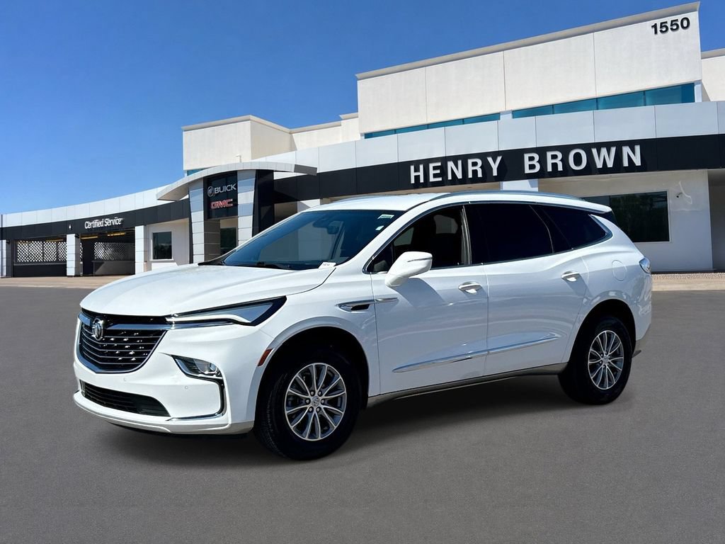 Used 2024 Buick Enclave Essence w/ Technology Package FWD image 1