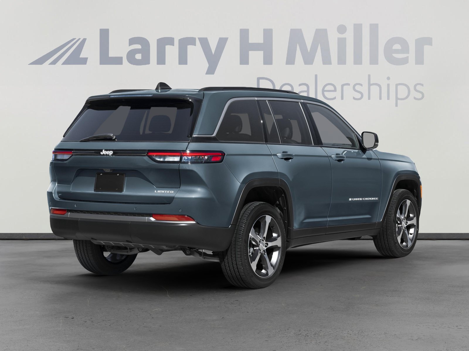 New 2026 Jeep Grand Cherokee Limited AWD/4WD image 2