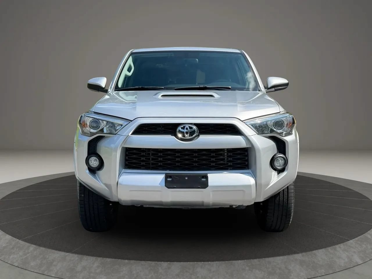 Used 2018 Toyota 4Runner TRD Off-Road AWD/4WD image 2