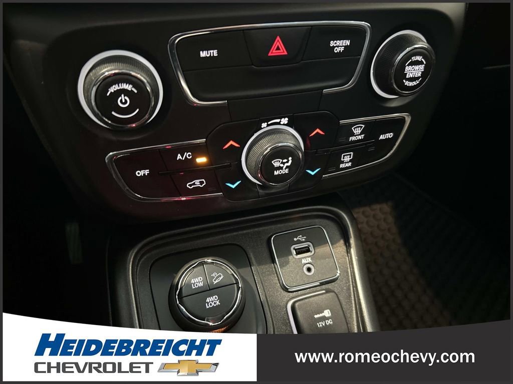 Used 2018 Jeep Compass Trailhawk w/ Navigation Group AWD/4WD image 21