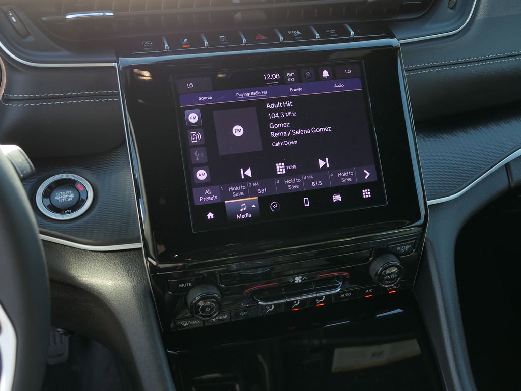 Used 2025 Jeep Grand Cherokee Laredo image 16