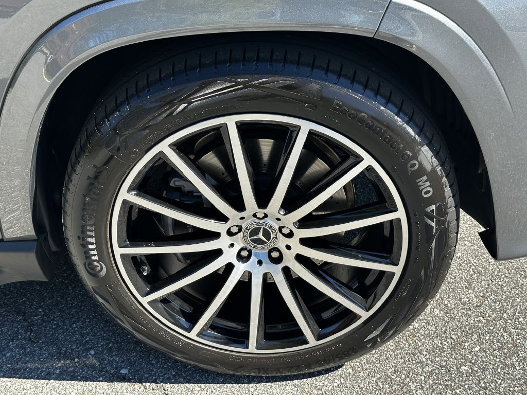 Certified 2025 Mercedes-Benz GLS 450 4MATIC image 14