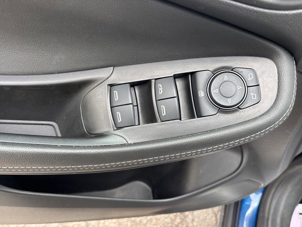 Used 2023 Buick Encore GX Preferred w/ Cold Weather Comfort Package AWD/4WD image 10