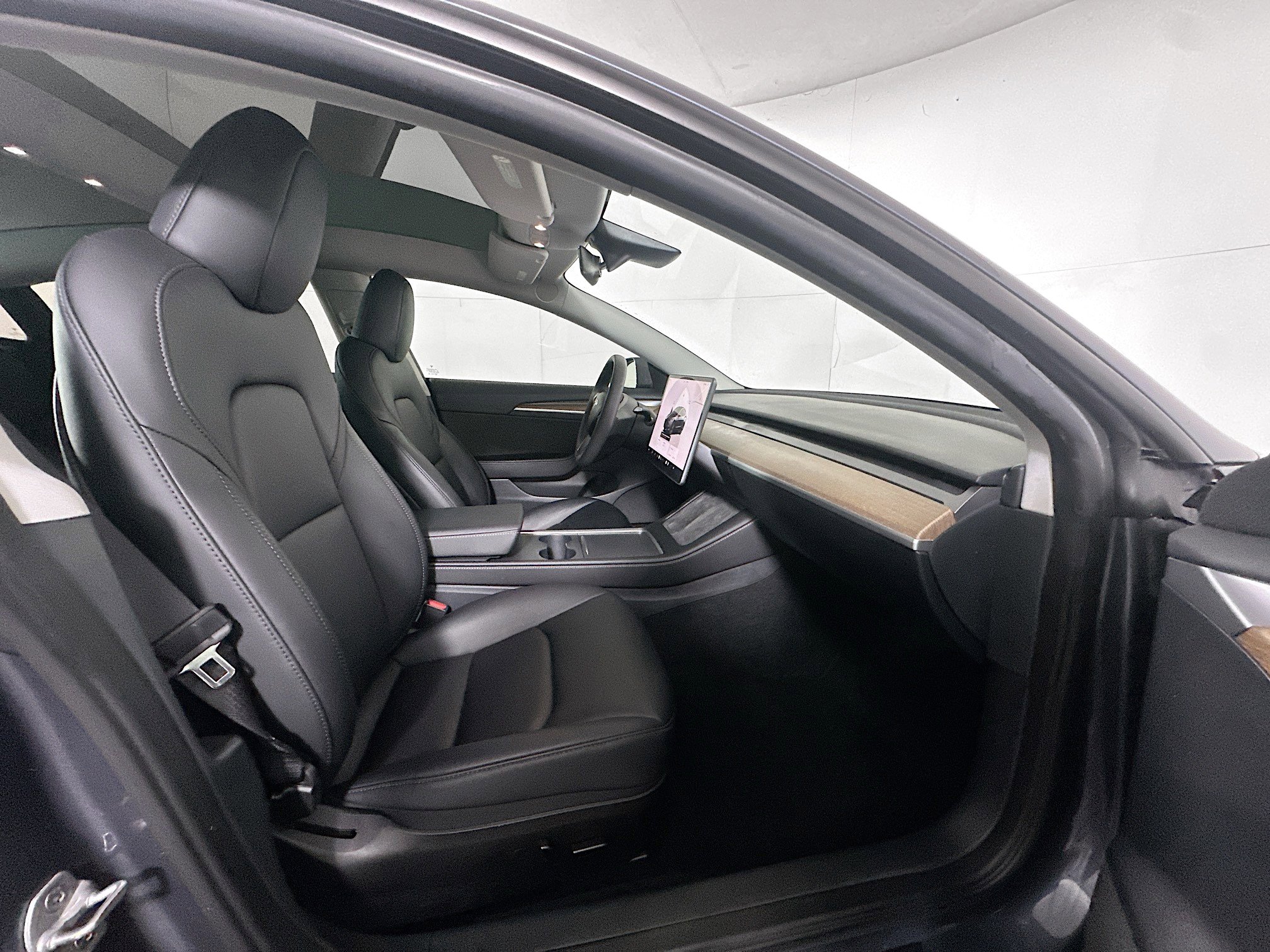 Used 2023 Tesla Model 3 Standard Range RWD image 30