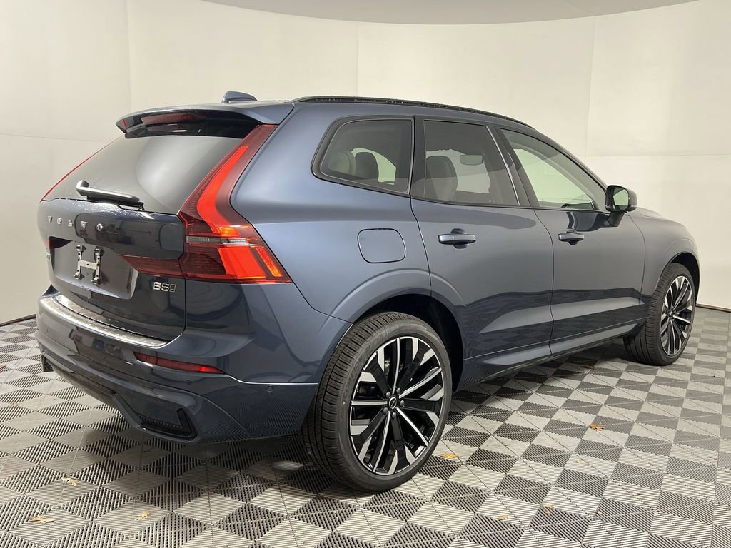 New 2026 Volvo XC60 B5 Ultra w/ Protection Package Premier image 8