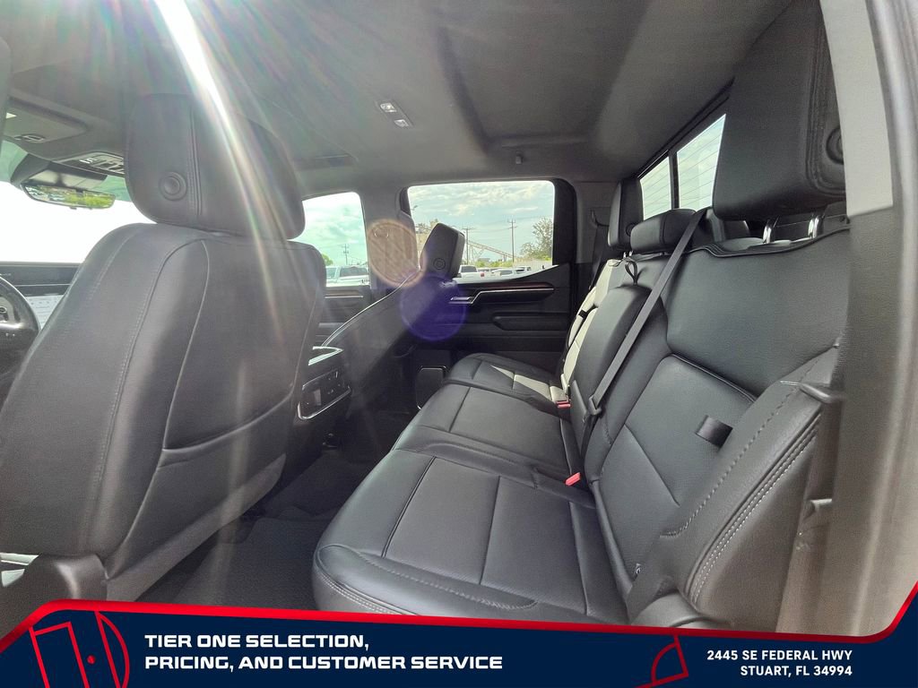 Used 2024 GMC Sierra 1500 Denali w/ Technology Package AWD/4WD image 12
