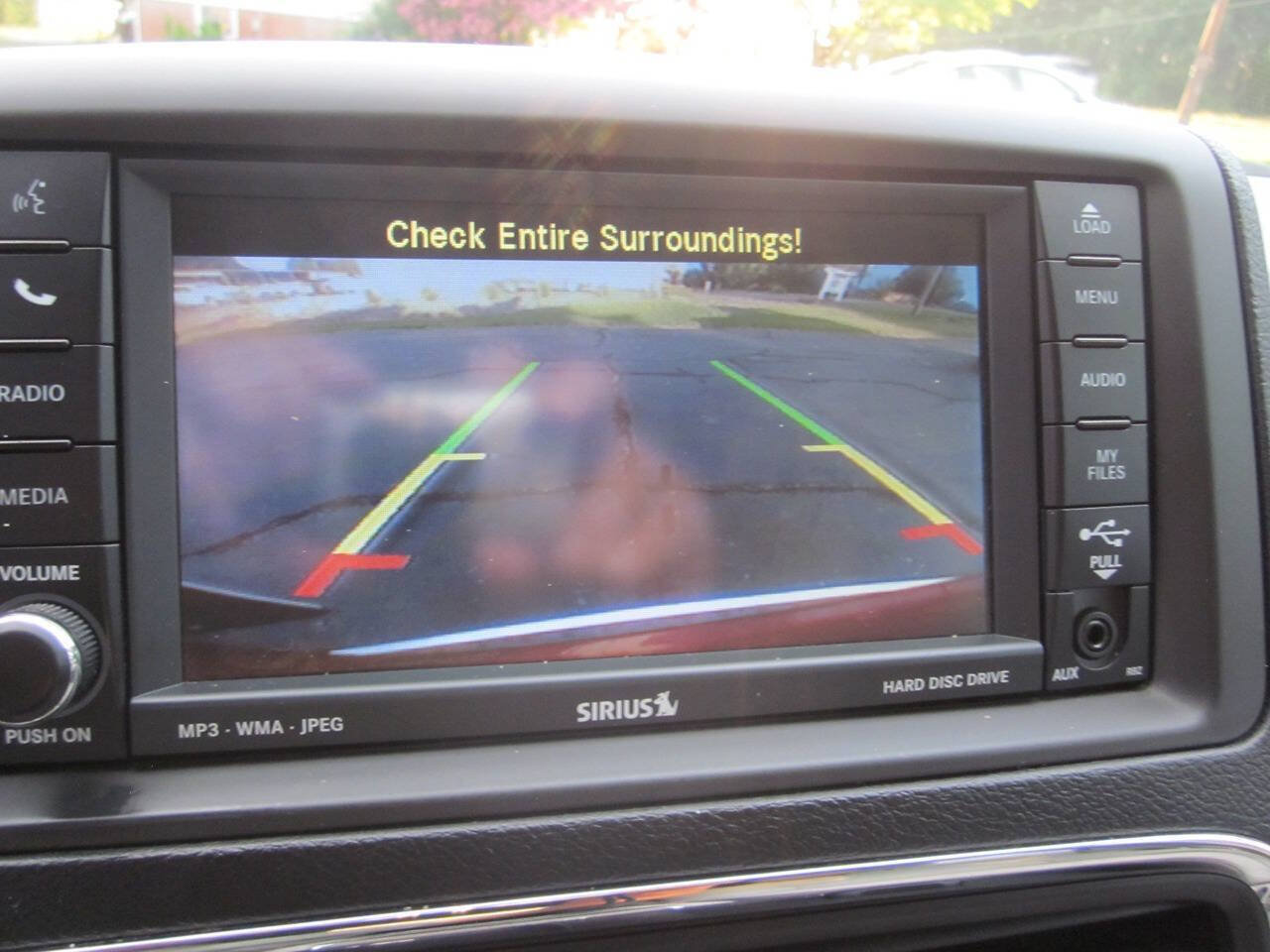 Used 2011 Dodge Grand Caravan Crew w/ Entertainment Group 1 FWD image 26