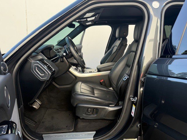 Used 2022 Land Rover Range Rover Sport HSE Dynamic image 11