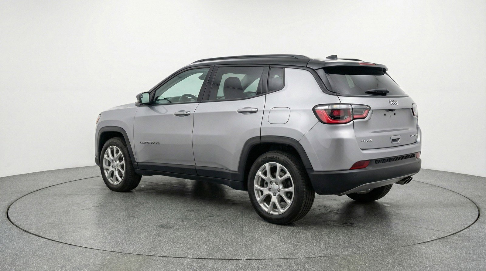 Used 2025 Jeep Compass Limited AWD/4WD image 6