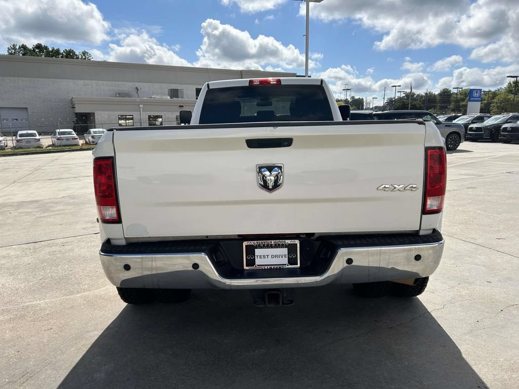 Used 2016 RAM 3500 Tradesman w/ Chrome Appearance Group AWD/4WD image 4