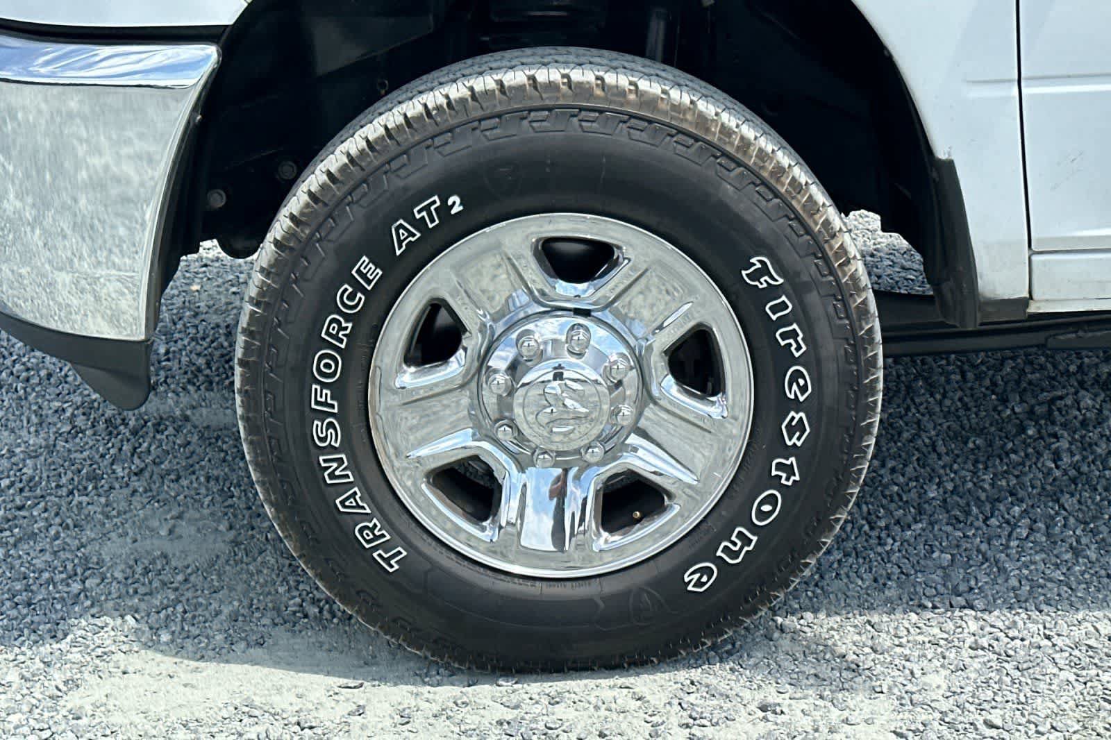 Used 2015 RAM 2500 SLT AWD/4WD image 32