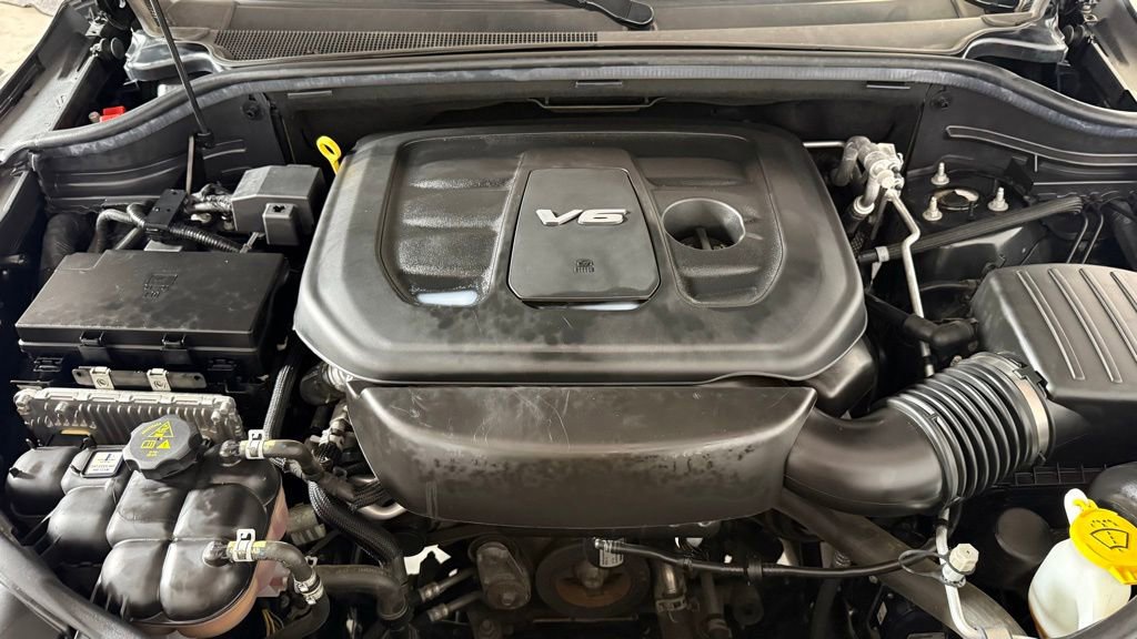 Used 2018 Jeep Grand Cherokee Laredo image 10