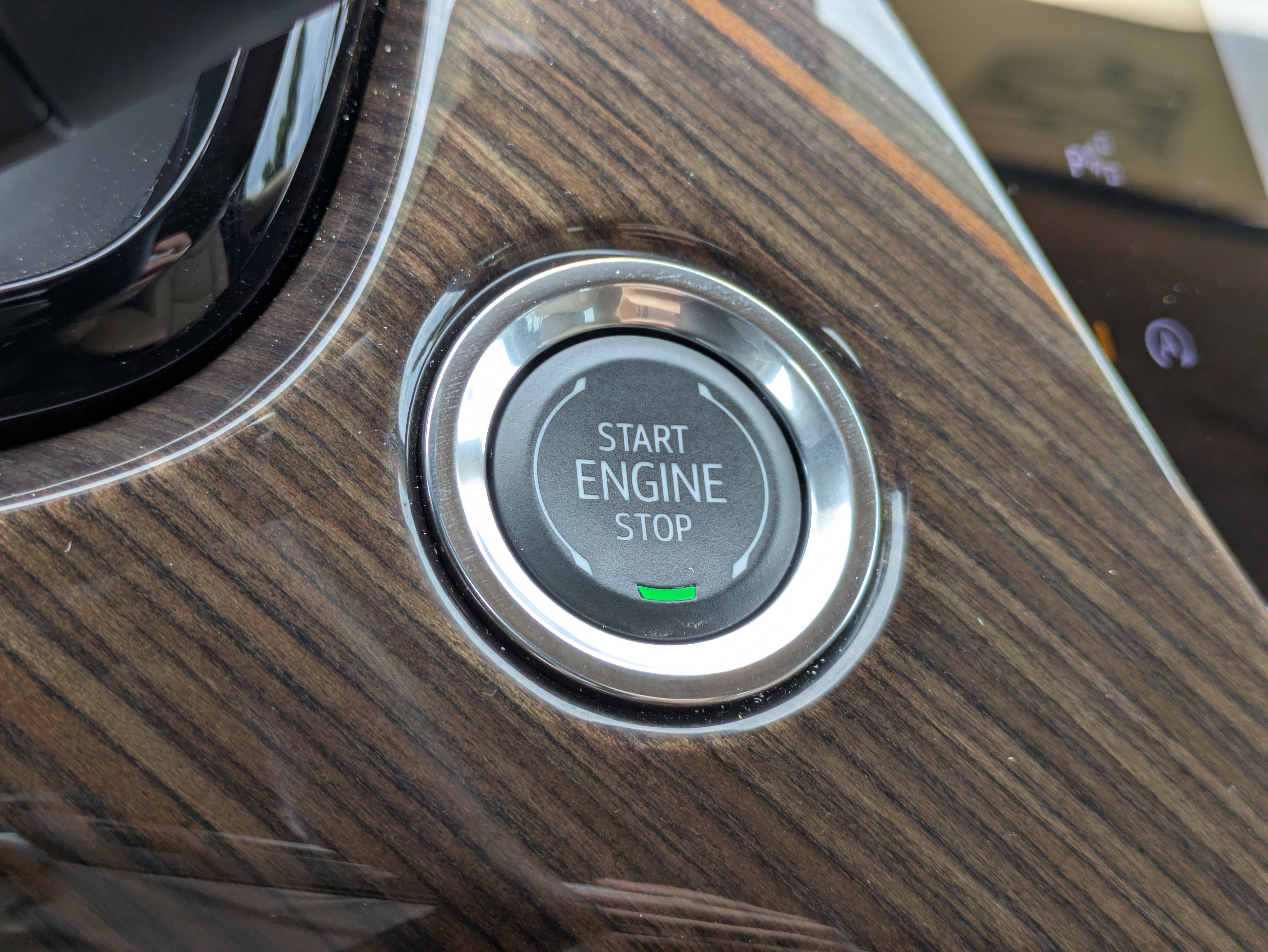Certified 2025 Cadillac XT6 Premium Luxury w/ Platinum Package AWD/4WD image 31