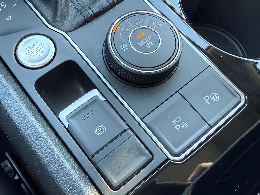 Used 2019 Volkswagen Atlas SEL Premium image 23