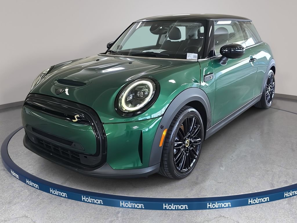 Used 2024 MINI Cooper SE image 1