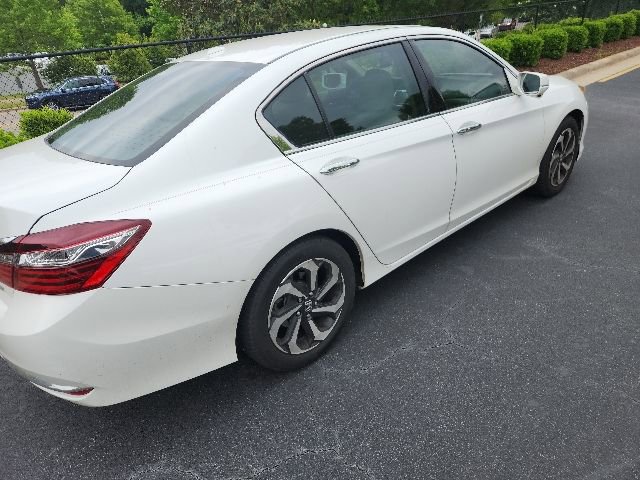 Used 2016 Honda Accord EX-L image 12