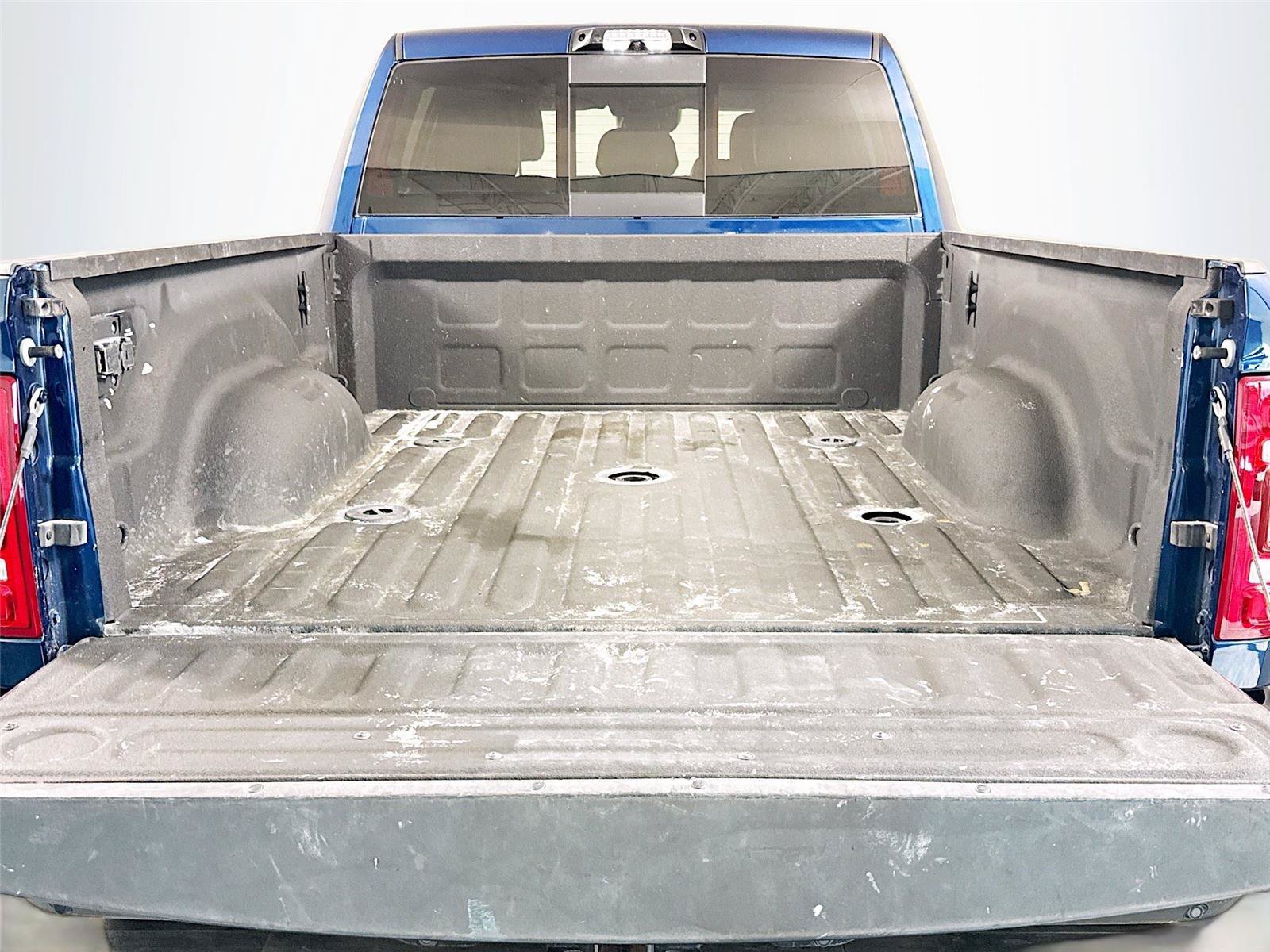 Used 2024 RAM 3500 Limited AWD/4WD image 21
