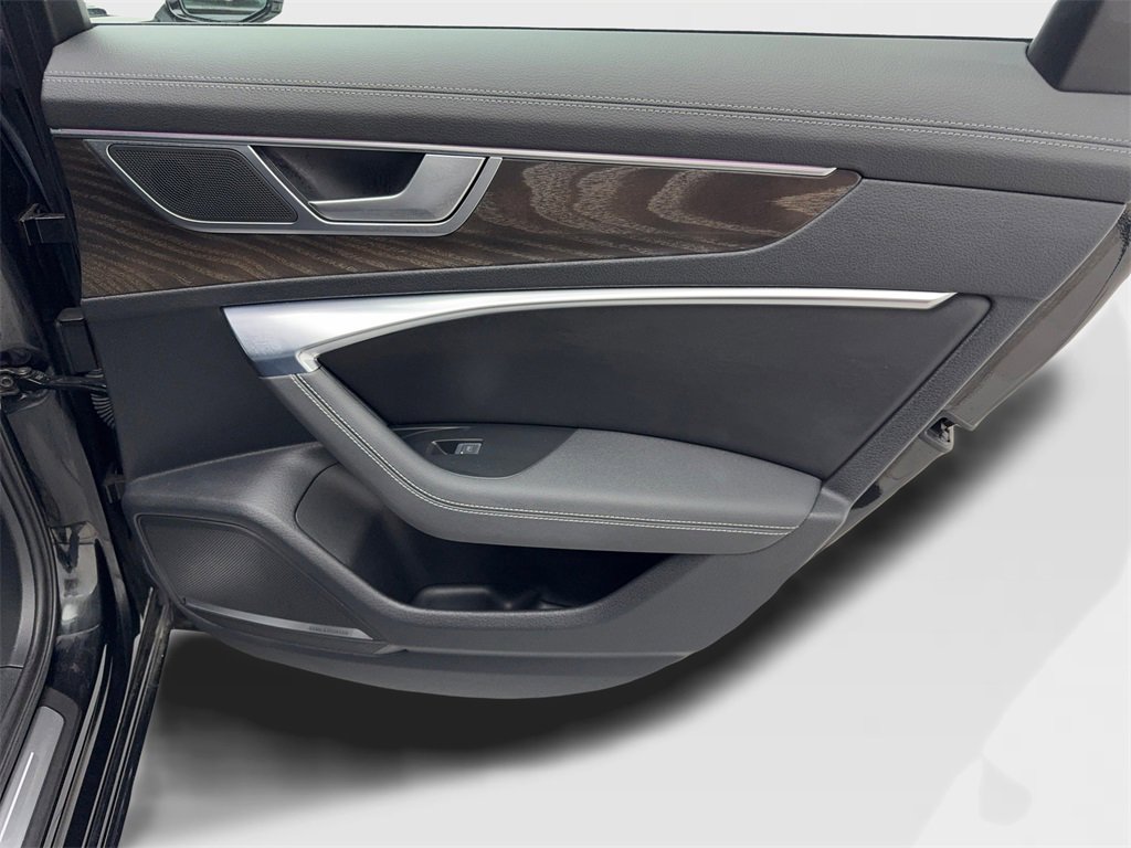 Used 2022 Audi A6 Premium Plus w/ Premium Plus Package image 43