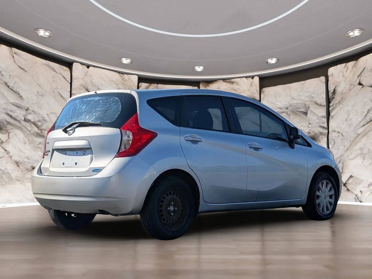 Used 2014 Nissan Versa Note S FWD image 7