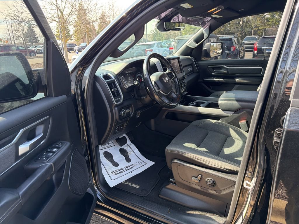 Used 2019 RAM 1500 Big Horn AWD/4WD image 9