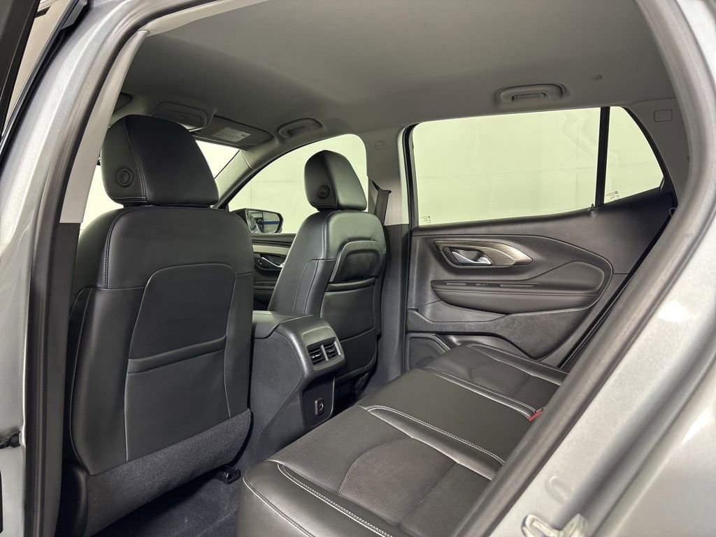 Used 2023 GMC Terrain SLT w/ Elevation Edition image 18