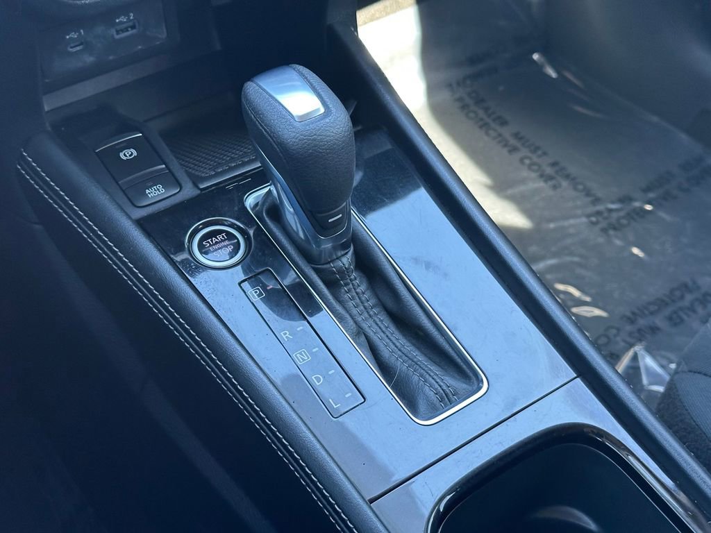 Used 2022 Nissan Kicks SV FWD image 34
