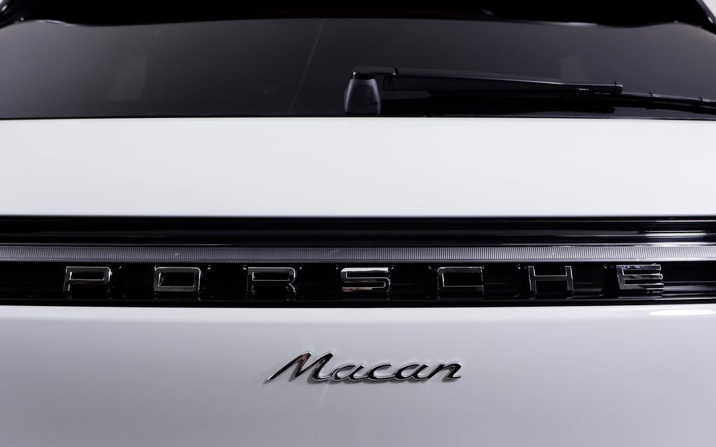 New 2025 Porsche Macan image 15