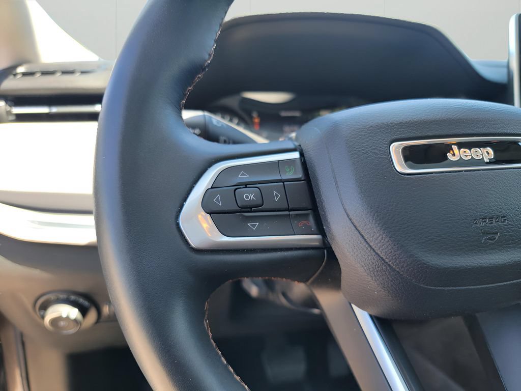 Used 2022 Jeep Compass Limited w/ Sun and Sound Group AWD/4WD image 17
