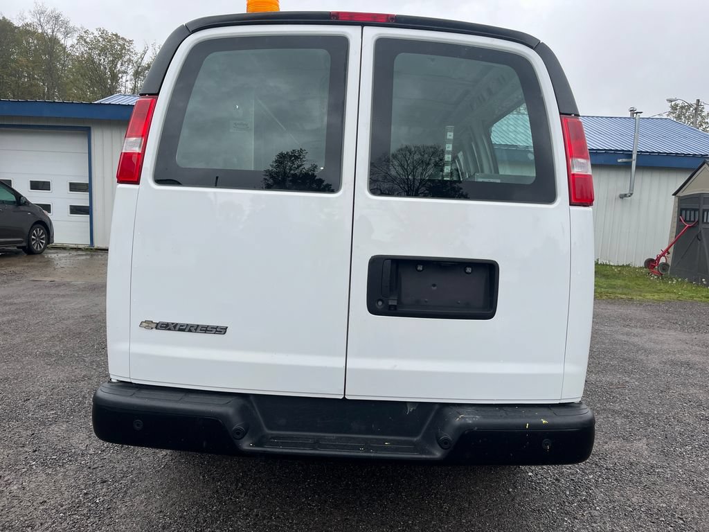 Used 2020 Chevrolet Express 2500 w/ Driver Convenience Package RWD image 11