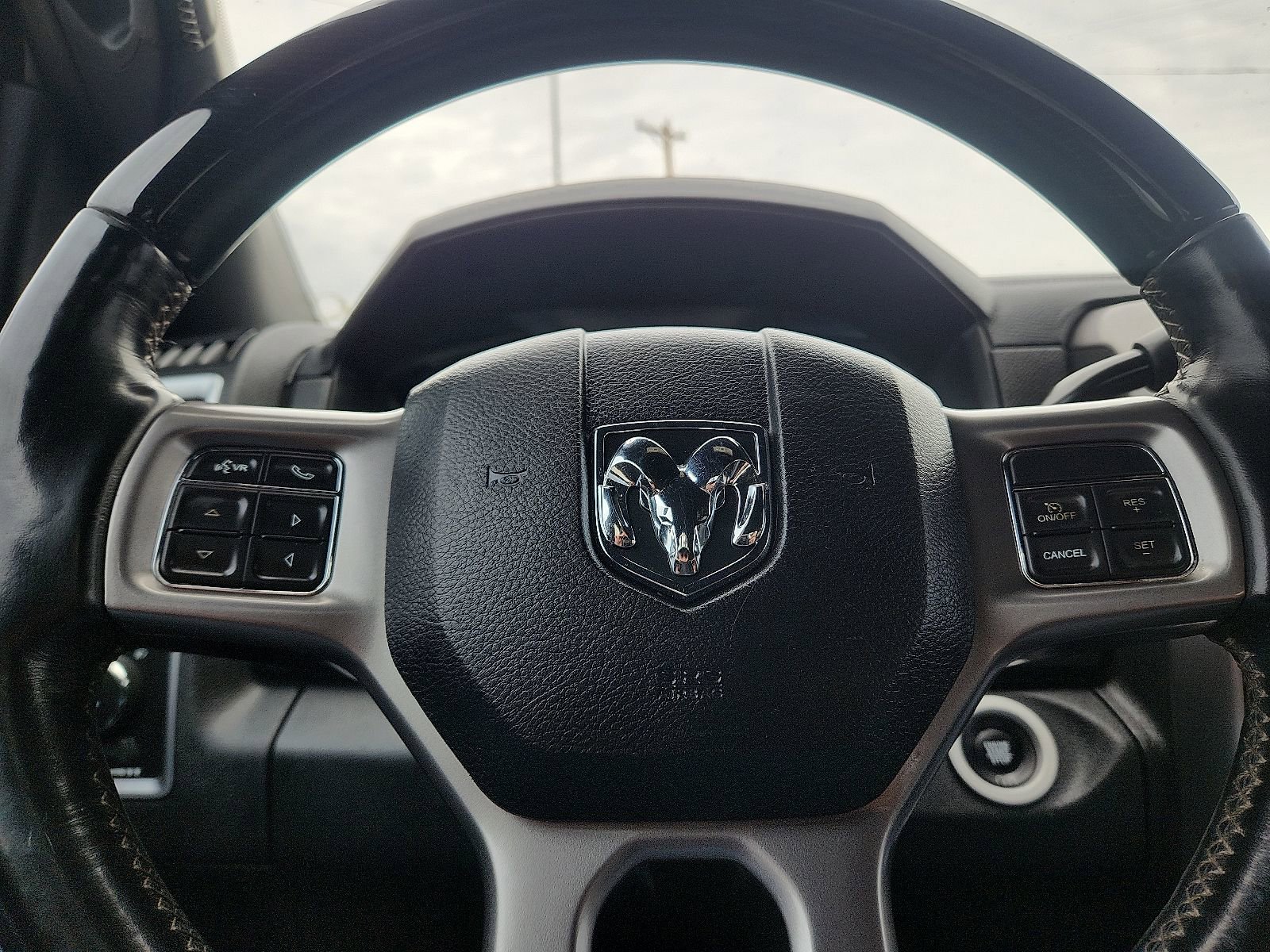 Used 2017 RAM 2500 Limited AWD/4WD image 19